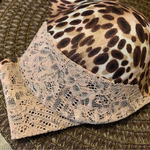 34C Victoria's Secret VINTAGE INCREDIBLE PERFECT PUSH UP BRA RHINESTONES - Picture 3 of 7